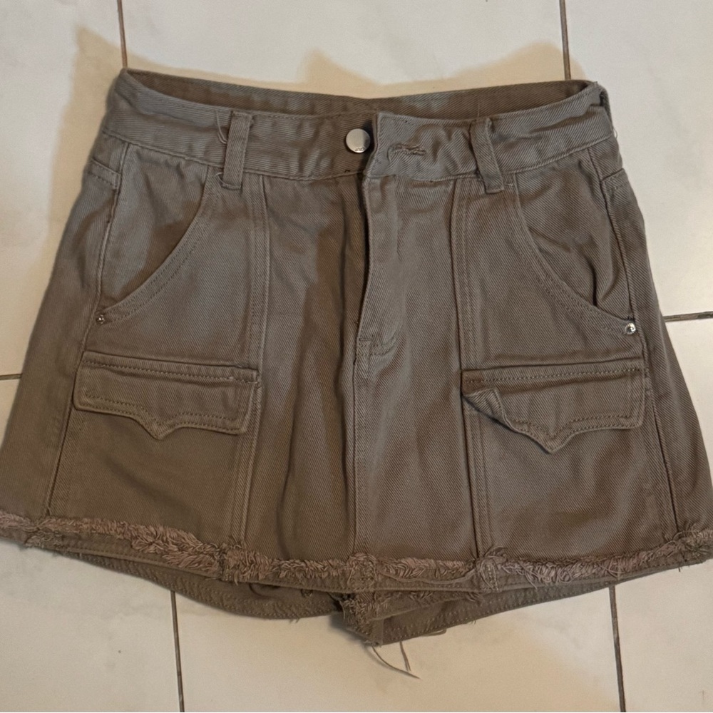 Stylish Tan Women's Shorts